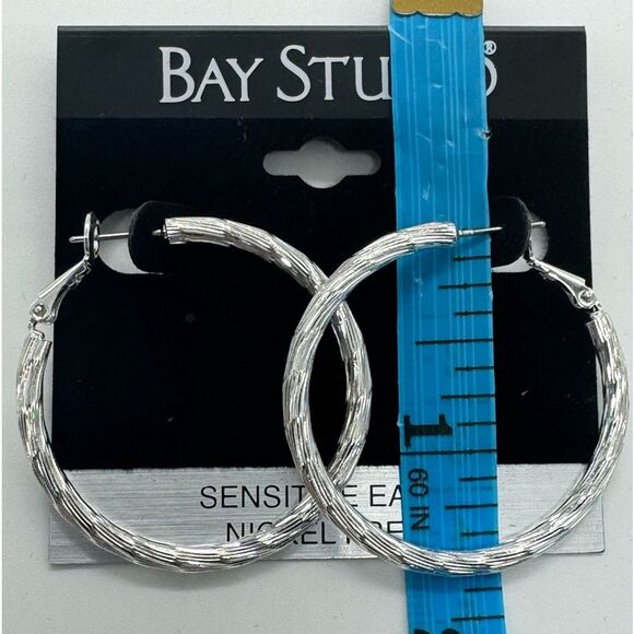 Bay Studio Silver Tone Textured Hoop Earrings 1.5 inch - Picture 4 of 5